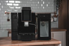 Dr. Coffee F12 Big Plus černá + lednice BR9CI